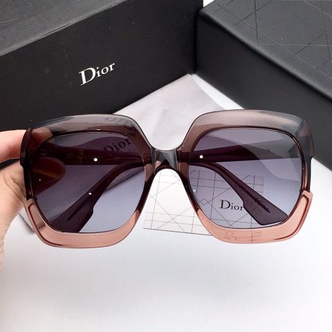 Kính nữ dior mắt vuông to sang đẹp