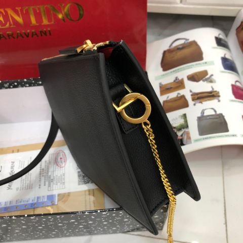 Clutch nữ VALENTINO kèm dây đeo dài size 24cm hàng đẹp cao cấp