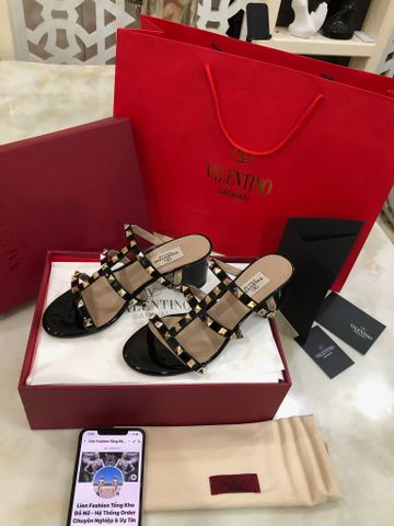 Sandal cao gót VALENTINO* quai da bóng tán đinh vàng cao 6cm