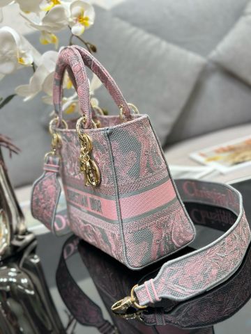 Túi xách nữ Dior* lady 24cm thêu VIP 1:1