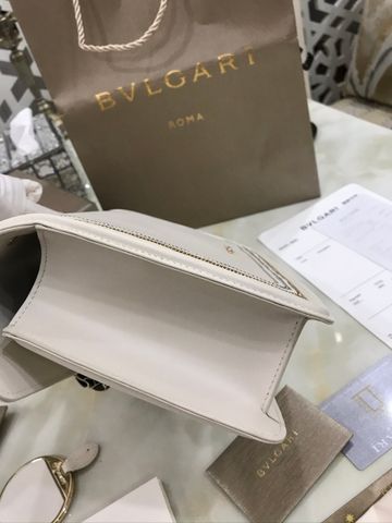 Túi xách nữ bvlgari viền xích chốt đầu rắn hàng đẹp chuẩn SIÊU CẤP