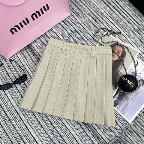 Váy xoè ngắn miu* miu* VIP 1:1