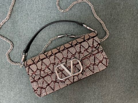 Túi xách nữ VALENTINO* thêu hạt hoạ tiết logo đẹp sang độc đáo VIP 1:1