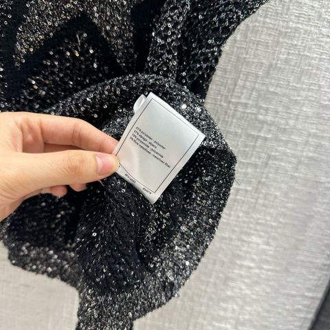 Áo ba lỗ chanel* dệt sequin bạc đẹp sang VIP 1:1