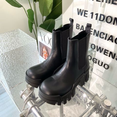 Boot BALENCIAGA* cổ lỡ đế cao dáng khoẻ kiểu độc lạ