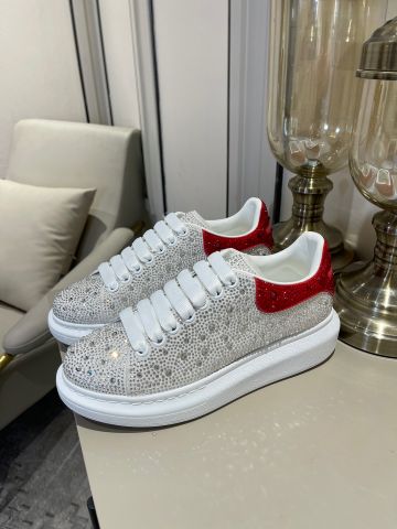 Sneaker Alexander* McQeen* nữ đính full đá cao 4,5cm đẹp VIP 1:1