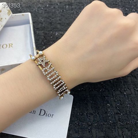 Vòng tay Dior* SIÊU CẤP