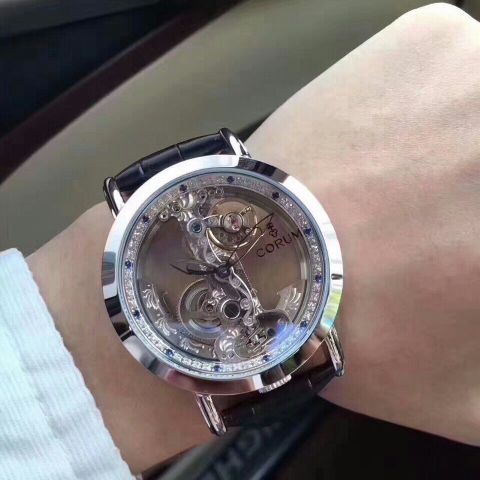 Đồng hồ CORUM máy cơ hàng độc cho anh em