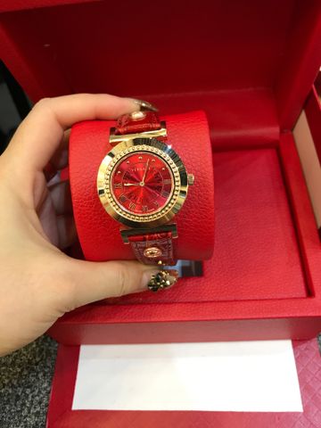 đồng hồ versace dây da đỏ mạ vàng kiểu đẹp mẫu mới nhất