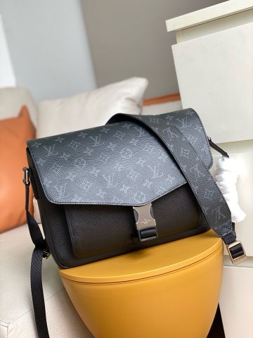 Túi nam Louis* LV* da nhám phối Monogram canvas đẹp SIÊU CẤP