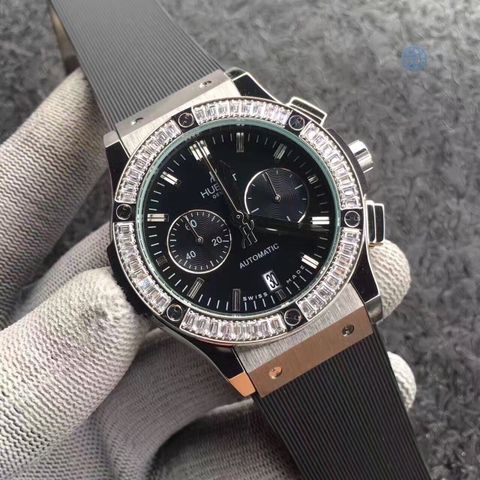 Đồng hồ hublot 2017 hàng đẹp cho nam