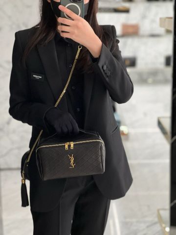 Túi Clutch YSL* trần vân trám đẹp sang VIP 1:1