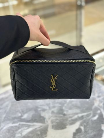 Túi Clutch YSL* trần vân trám đẹp sang VIP 1:1