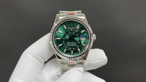 Đồng hồ nam rolex* dây kim loại mặt xanh lá VIP 1:1