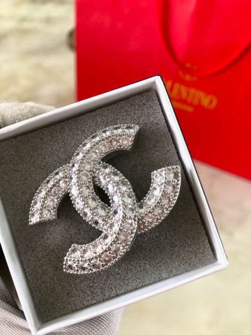 Gài áo chanel* nạm đá SIÊU CẤP