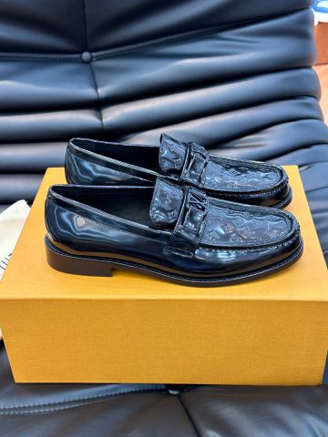 Giày nam Loafer LV* da bò dập nổi Monogram cực đẹp sang lịch lãm VIP 1:1