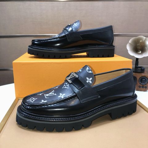 Giày nam Loafer L*V đế cao hoạ tiết Monogram phối da bóng đẹp sang lịch lãm 2 màu VIP 1:1