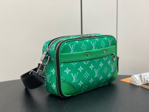 Túi nam Louis* LV* hoạ tiết Monogram màu mới đẹp VIP 1:1