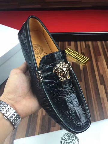 Giày lười versace vân cá sấu