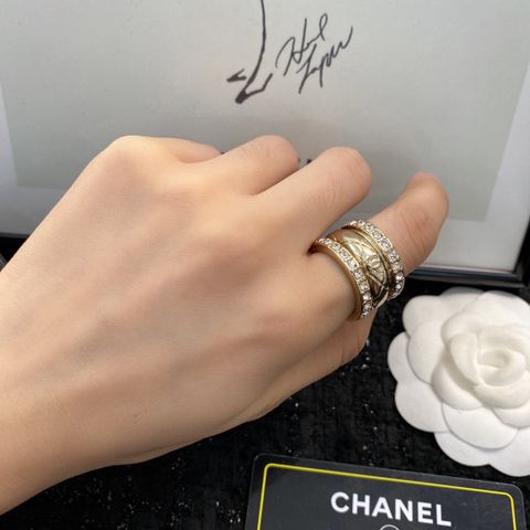 Nhẫn chanel* bản to nạm đá