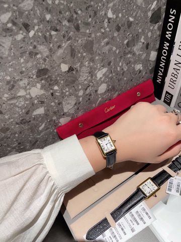 Đồng hồ nữ Cartier* dây da mặt chữ Nhật VIP 1:1