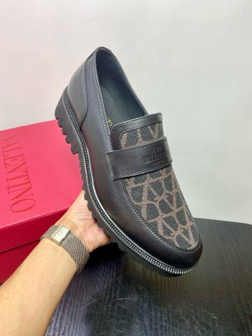 Giày nam Loafer VALENTINO* da bóng mờ phối hoạ tiết Logo canvas kiểu đẹp độc đáo VIP 1:1