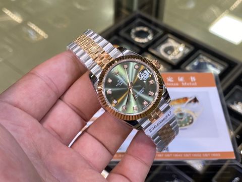 Đồng hồ nam rolex* dây kim loại mặt xanh ô liu