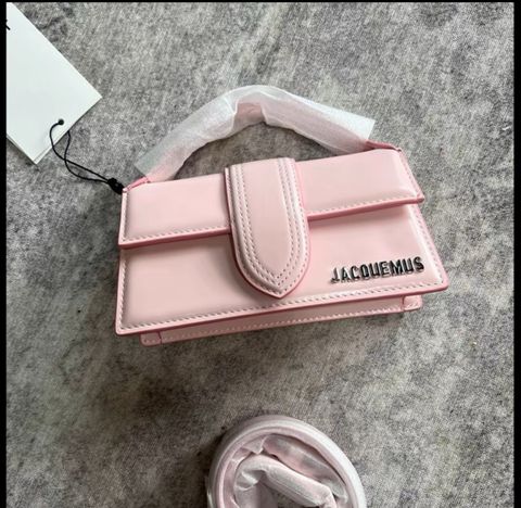 Túi xách nữ JACQUEMUS* màu hồng mới xinh quá