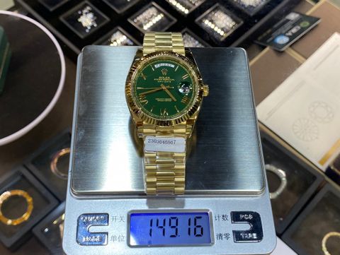 Đồng hồ nam rolex* dây kim loại mặt xanh lá