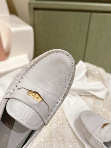 Giày nữ Loafer miu* miu* da bò VIP 1:1