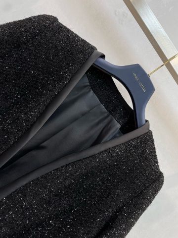 Áo khoác nữ tweed túi xích bạc kiểu độc VIP 1:1