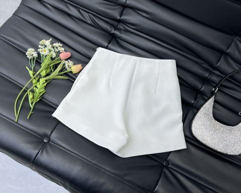 Quần short VALENTINO* đẹp VIP 1:1