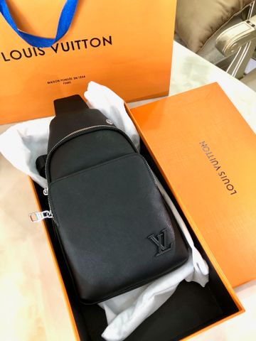 Túi nam Louis* LV* đeo ngực da bò mềm