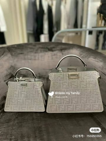 Túi xách nữ FENDI* bạc đính đá hoạ tiết logo đẹp sang VIP 1:1