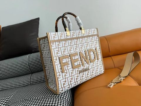 Túi xách nữ FENDI* tote hoạ tiết logo trắng nổi nền nâu màu mới đẹp sang hàng độc VIP 1:1