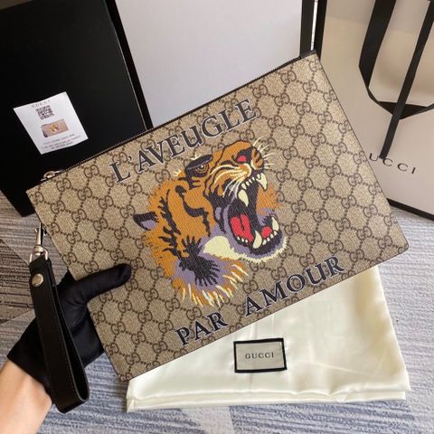 Clutch GUCCI* hoạ tiết logo in hình động vật size 30cm SIÊU CẤP