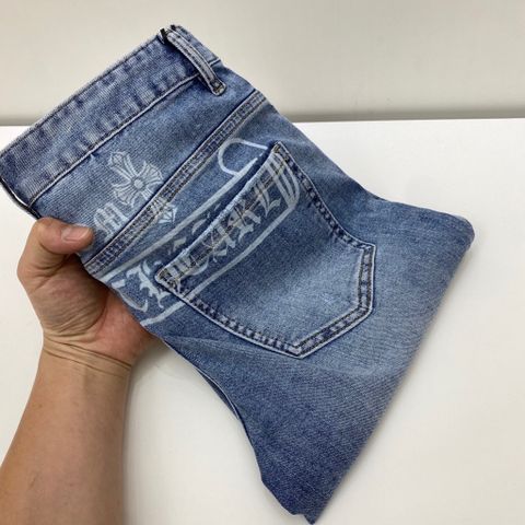 Quần jeans nam các hãng đẹp