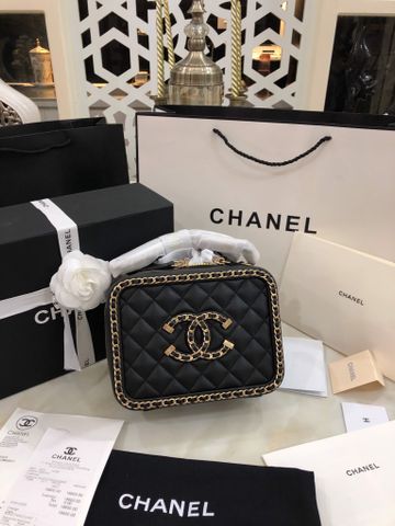 Túi hộp CHANEL* vuông viền xích vàng da cừu mềm đẹp SIÊU CẤP