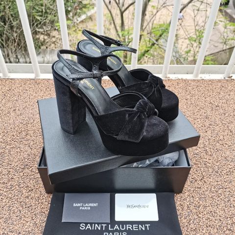 Sandal cao gót YSL* gót to cao 14,5cm trước 6,5cm quai da bò xoắn dáng đẹp sang SIÊU CẤP