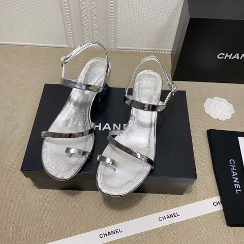 Sandal nữ chanel* sỏ ngón màu bạc bóng đẹp sang SIÊU CẤP