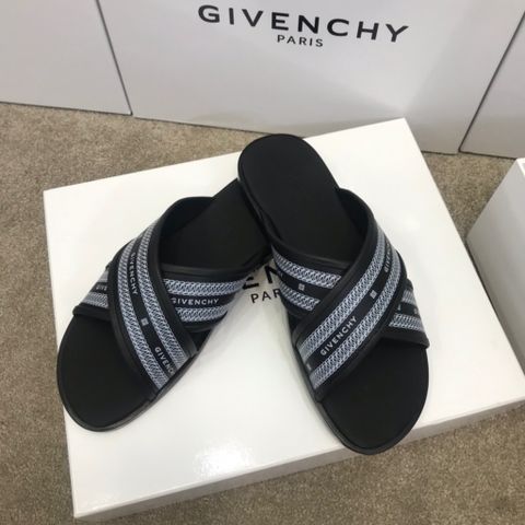 Dép nam GIVENCHY* quai da bò in hoạ tiết