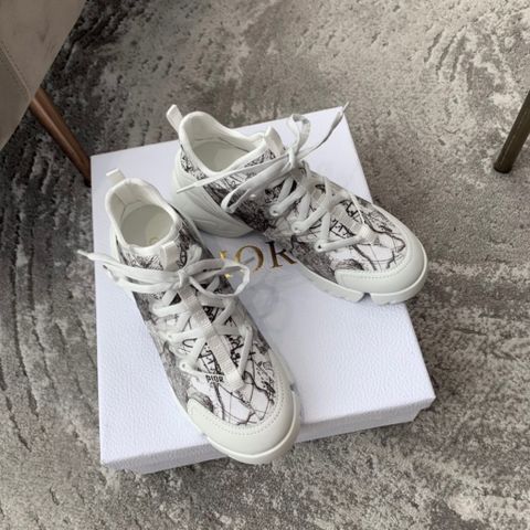 Sneaker Dior* nữ hoạ tiết đẹp SIÊU CẤP 35-40 