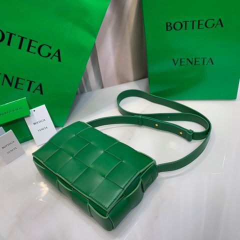 Túi xách nữ BOTTEGA* VENETA* da bò đan size 23cm đẹp sang SIÊU CẤP