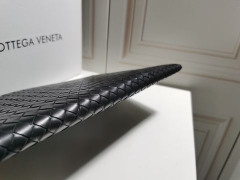 Clutch BOTTEGA* VENETA* da bò đan 34cm đẹp sang lịch lãm VIP 1:1