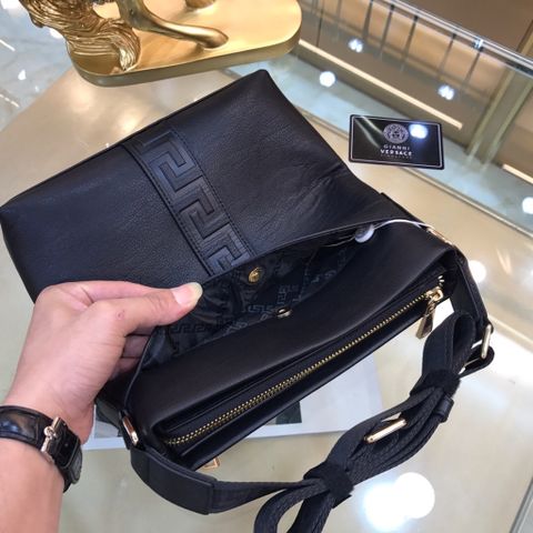 Túi nam VERSACE* đeo chéo da bò mềm size 25cm