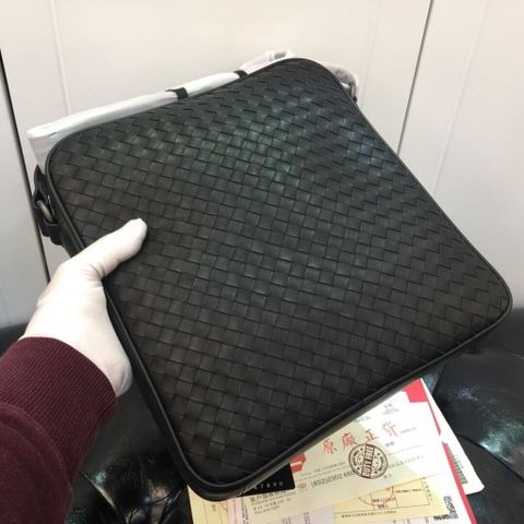 Túi nam Bottega* Veneta* đeo chéo da bò đan sz 27cm đẹp cao cấp