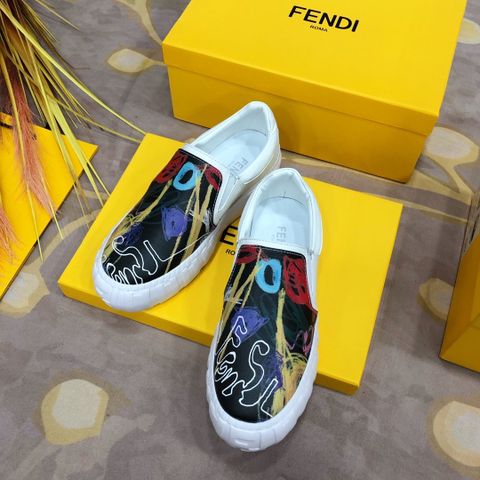 Giày slip on nữ Fendy* hoạ tiết đẹp độc mẫu mới 35-41