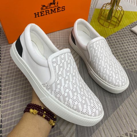 Giày slip on nam Hermes* da bò dập lỗ màu trắng và đen