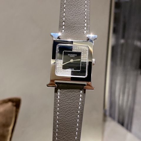 Đồng hồ nữ Hermes* mặt chữ H case 26mm nạm kim dây da