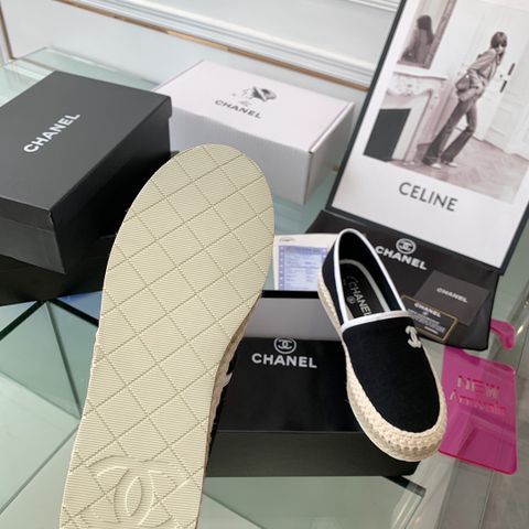 Giày slip on nữ chanel* chất vải đế viền cói đẹp Cao cấp màu trắng và đen